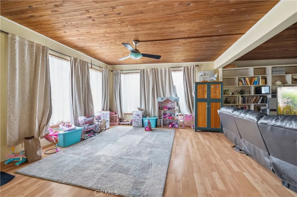 17212 Jeanese Jamestown, CA 95327