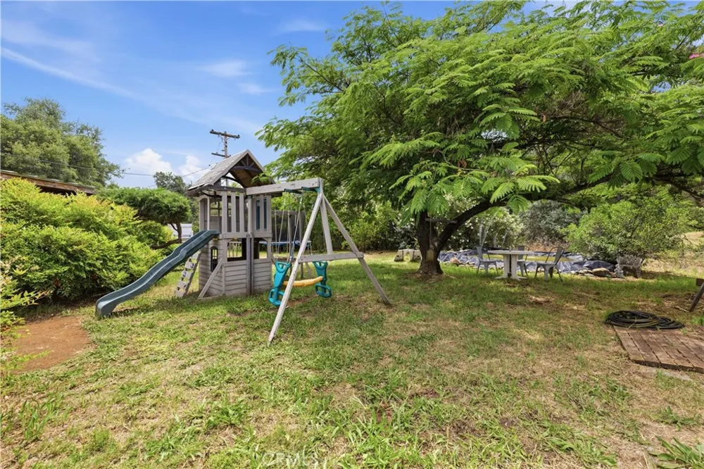 17212 Jeanese Jamestown, CA 95327
