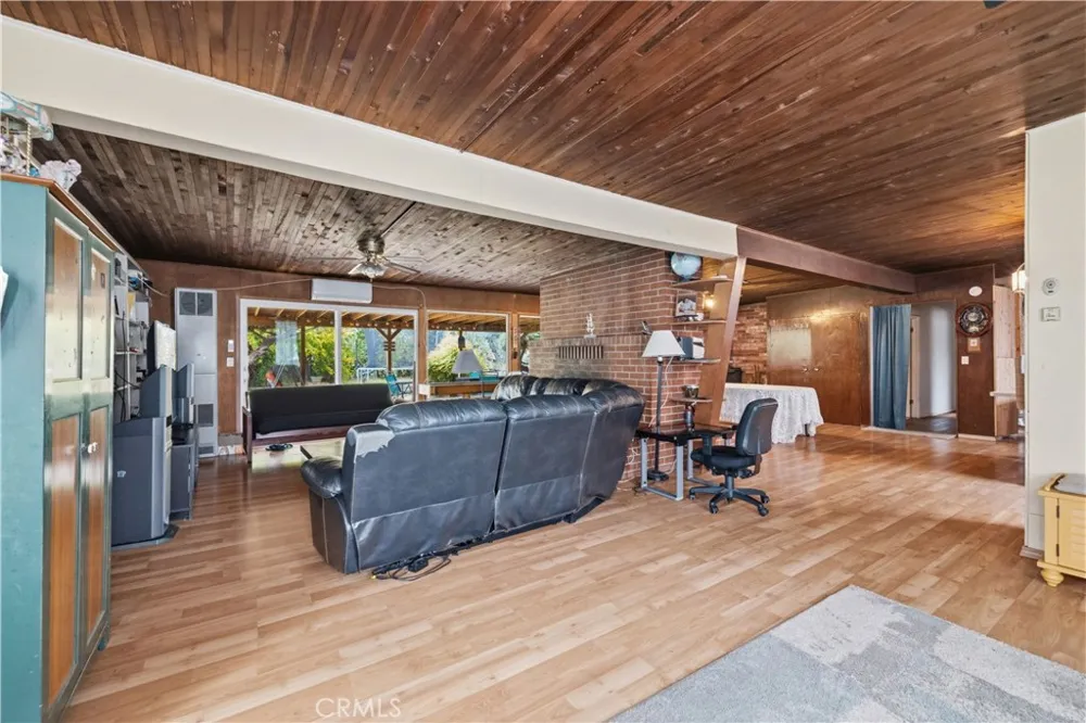 17212 Jeanese Jamestown, CA 95327