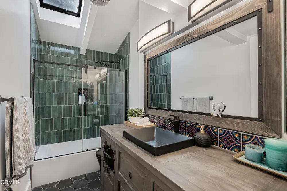 15638 Simonds Street Granada Hills, CA 91344