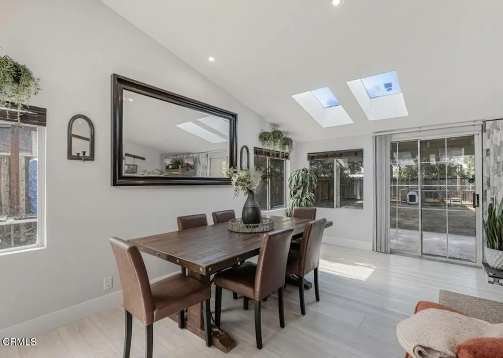 15638 Simonds Street Granada Hills, CA 91344