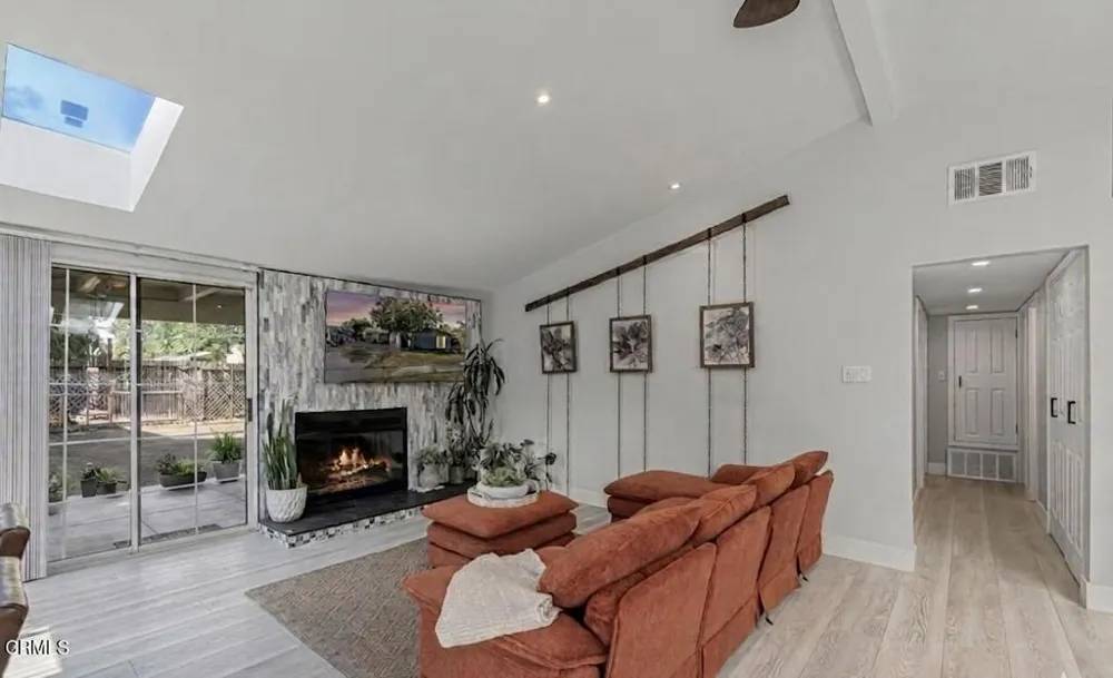 15638 Simonds Street Granada Hills, CA 91344