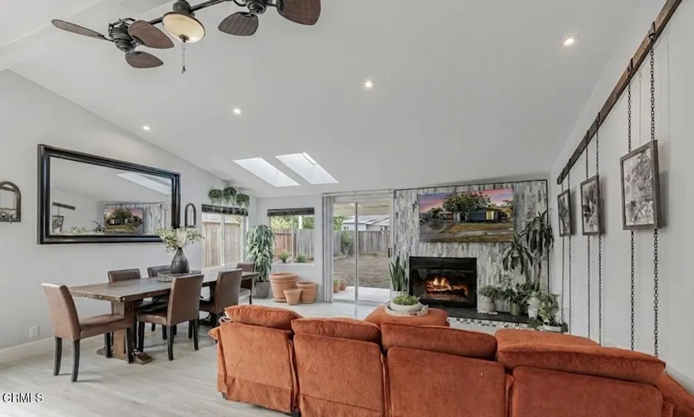 15638 Simonds Street Granada Hills, CA 91344