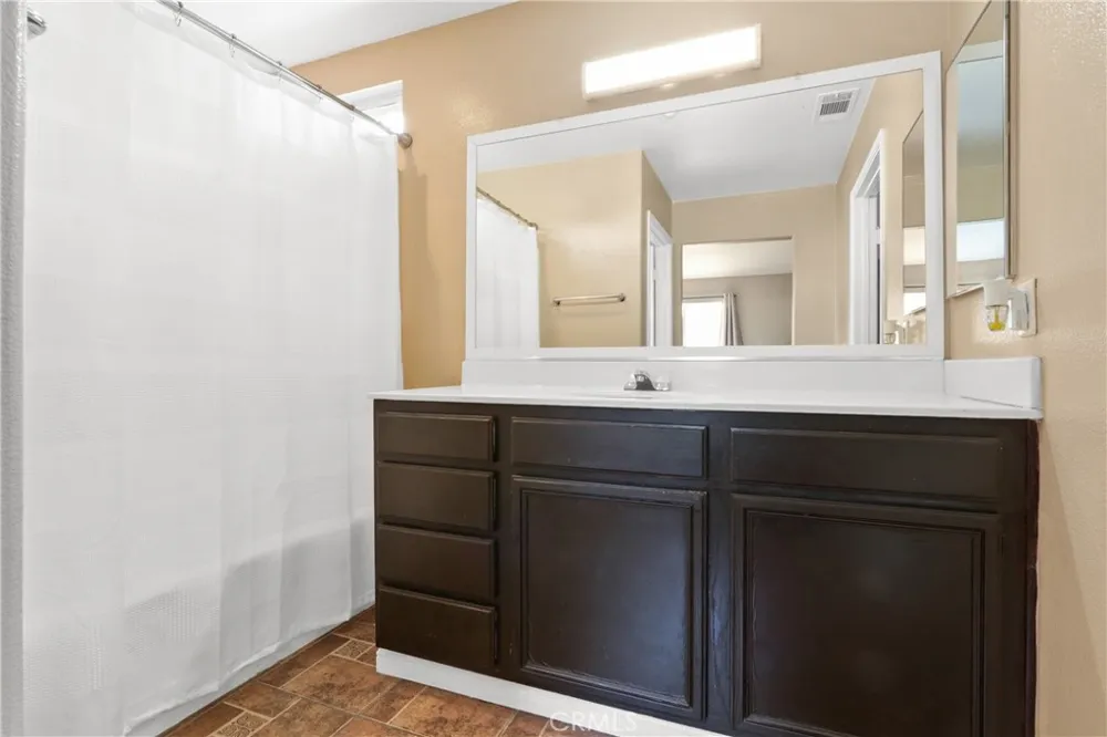 10988 Las Flores El Monte, CA 91731