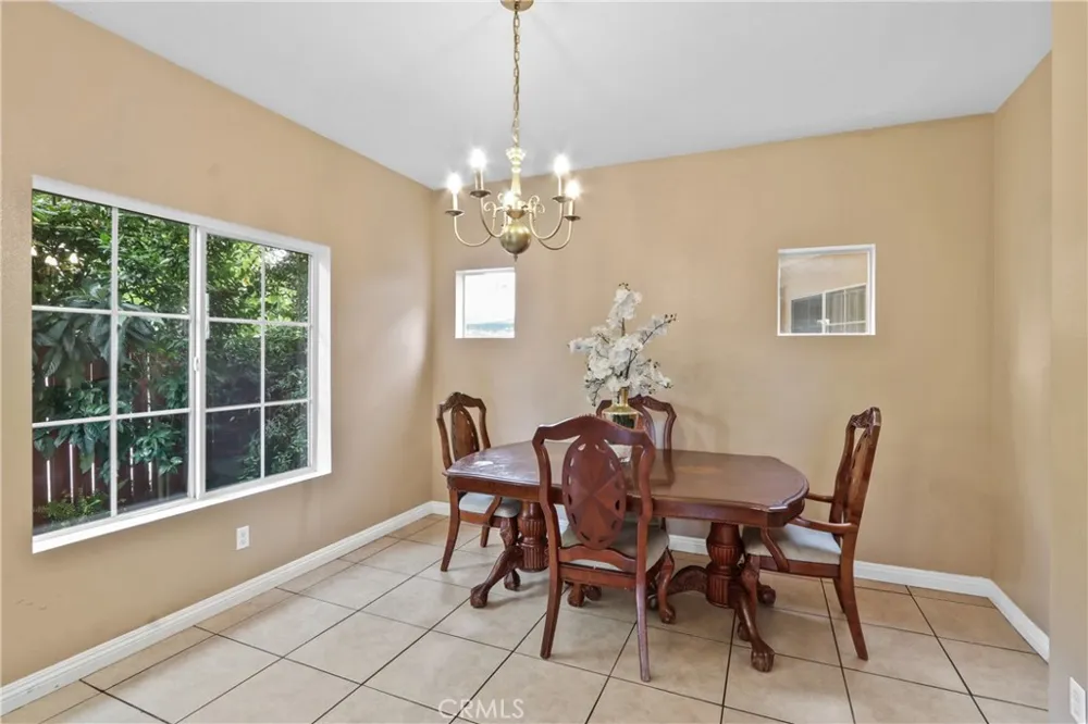 10988 Las Flores El Monte, CA 91731