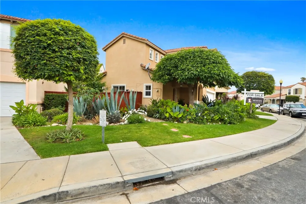 10988 Las Flores El Monte, CA 91731