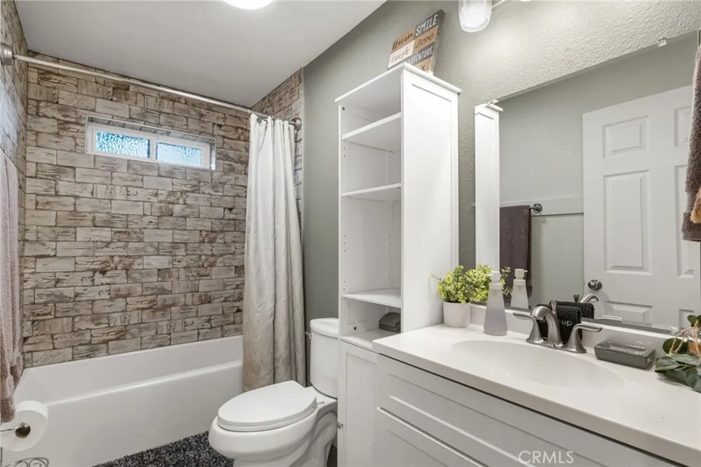 32061 Pine Cone Running Springs, CA 92382