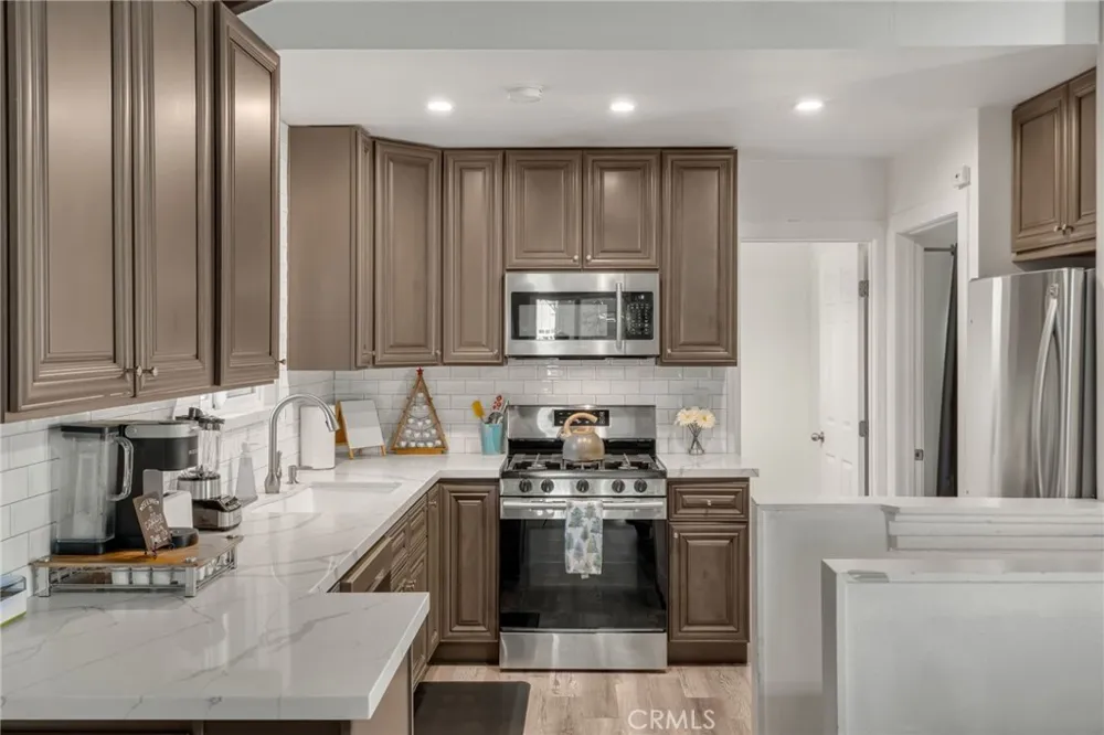 32061 Pine Cone Running Springs, CA 92382