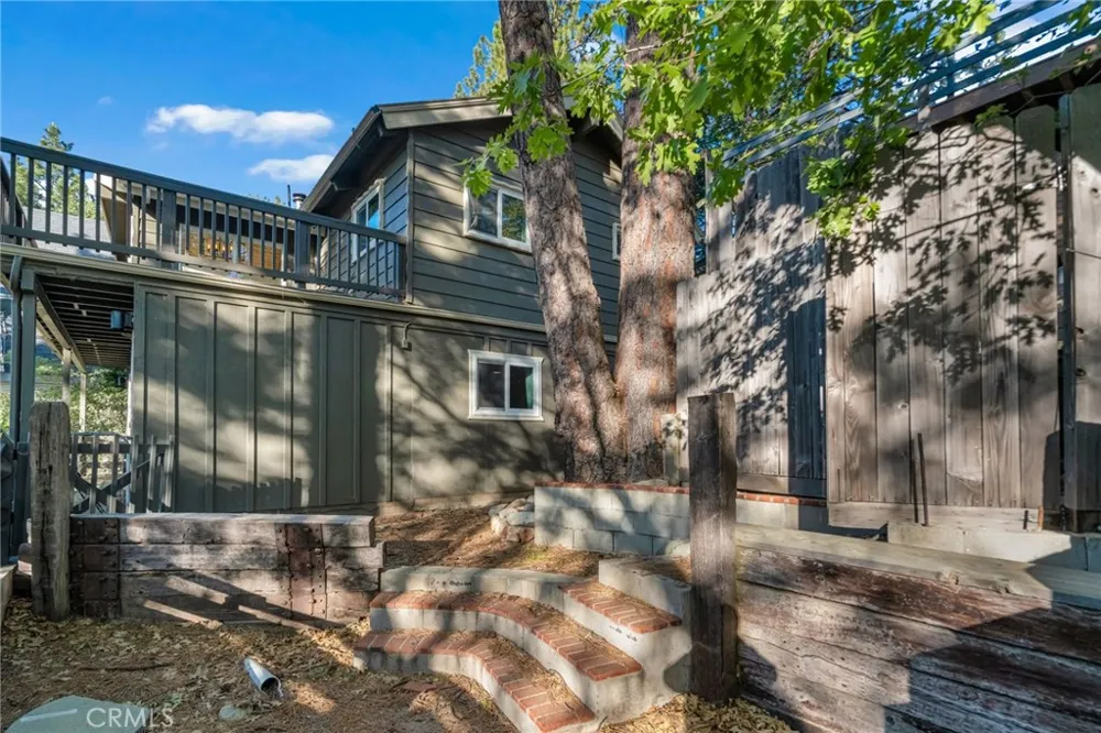 32061 Pine Cone Running Springs, CA 92382