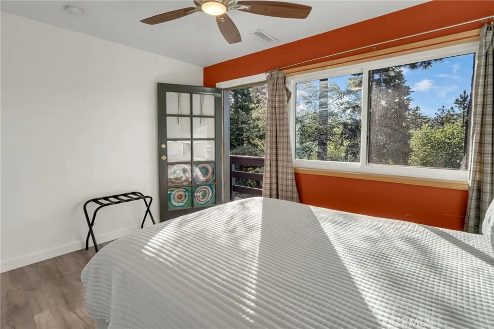 32061 Pine Cone Running Springs, CA 92382