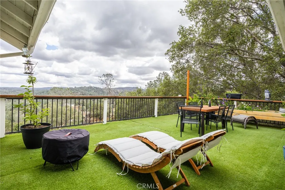 28977 Long Hollow Court Coarsegold, CA 93614
