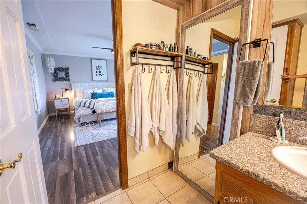 28977 Long Hollow Court Coarsegold, CA 93614