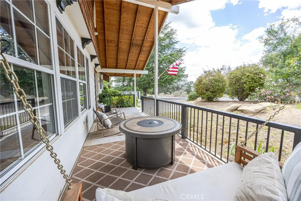 28977 Long Hollow Court Coarsegold, CA 93614