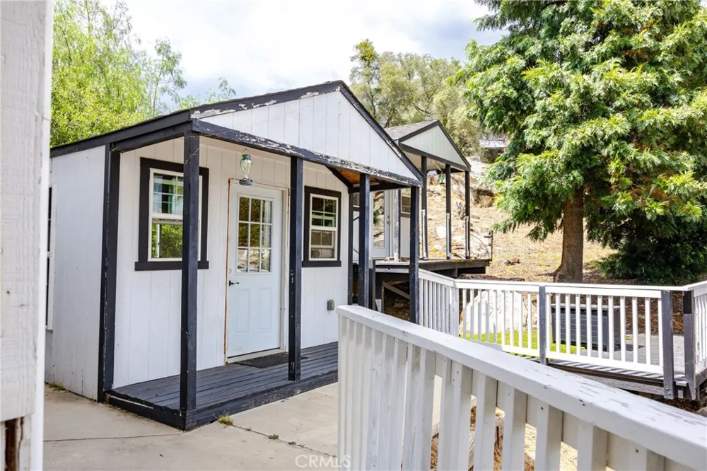 28977 Long Hollow Court Coarsegold, CA 93614