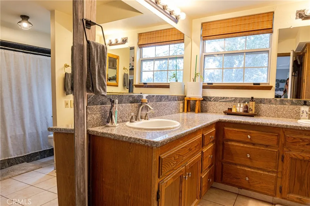 28977 Long Hollow Court Coarsegold, CA 93614