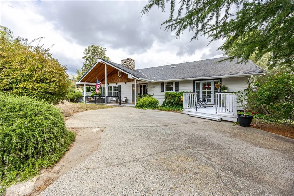 28977 Long Hollow Court Coarsegold, CA 93614