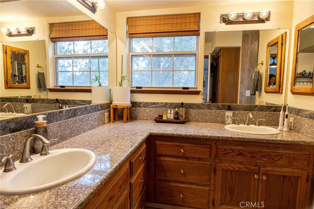 28977 Long Hollow Court Coarsegold, CA 93614