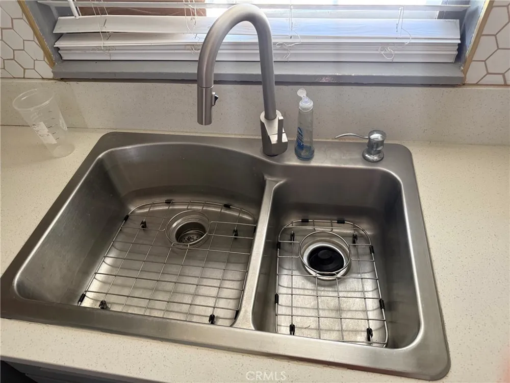 20930 Lone Eagle #2 Apple Valley, CA 92308