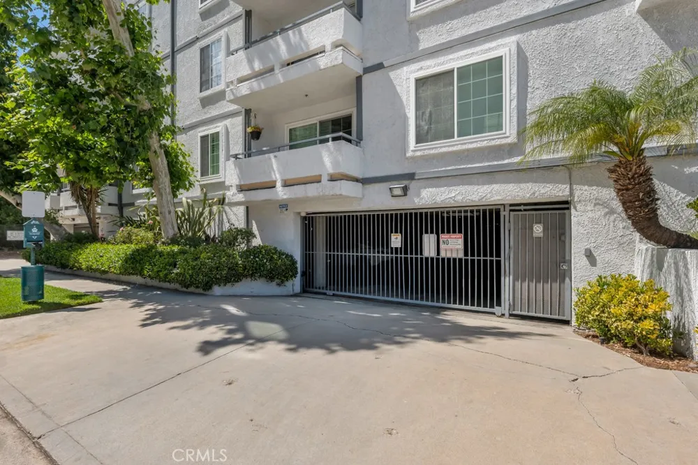 4401 Sepulveda Boulevard #105 Sherman Oaks, CA 91403