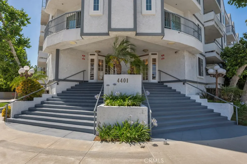 4401 Sepulveda Boulevard #105 Sherman Oaks, CA 91403