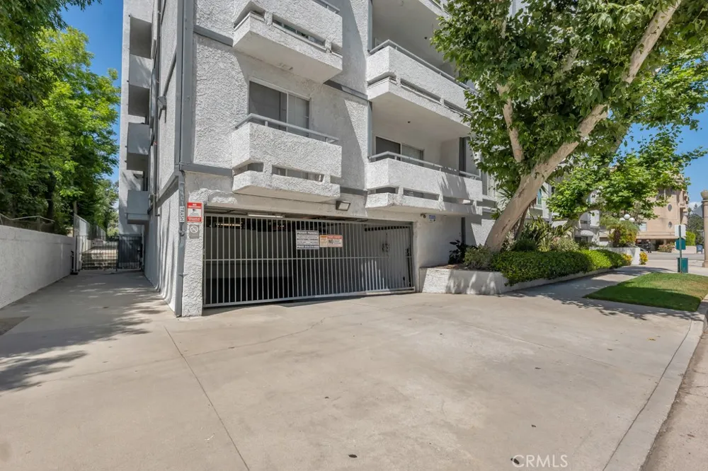 4401 Sepulveda Boulevard #105 Sherman Oaks, CA 91403
