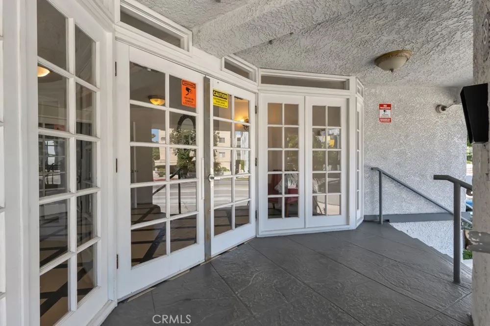 4401 Sepulveda Boulevard #105 Sherman Oaks, CA 91403