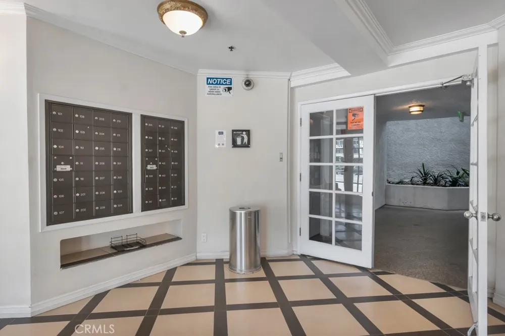 4401 Sepulveda Boulevard #105 Sherman Oaks, CA 91403