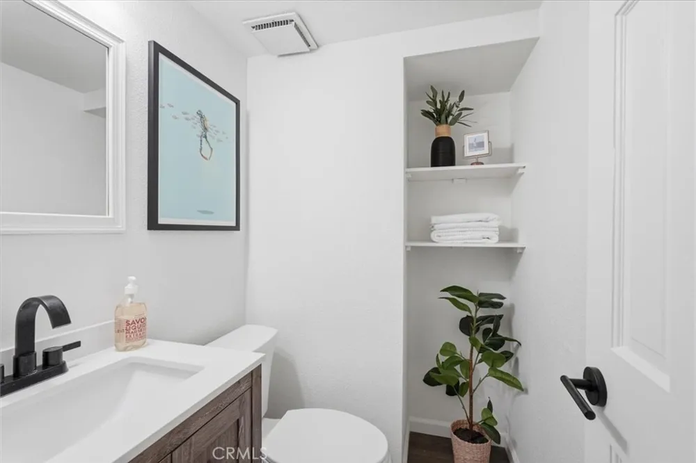1456 Manhattan Beach Boulevard #C Manhattan Beach, CA 90266