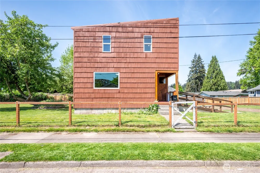 309 NW 2nd Avenue Kelso, WA 98626