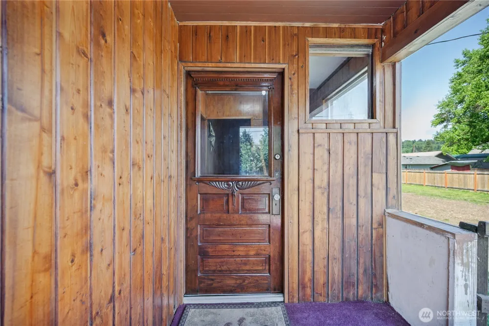 309 NW 2nd Avenue Kelso, WA 98626