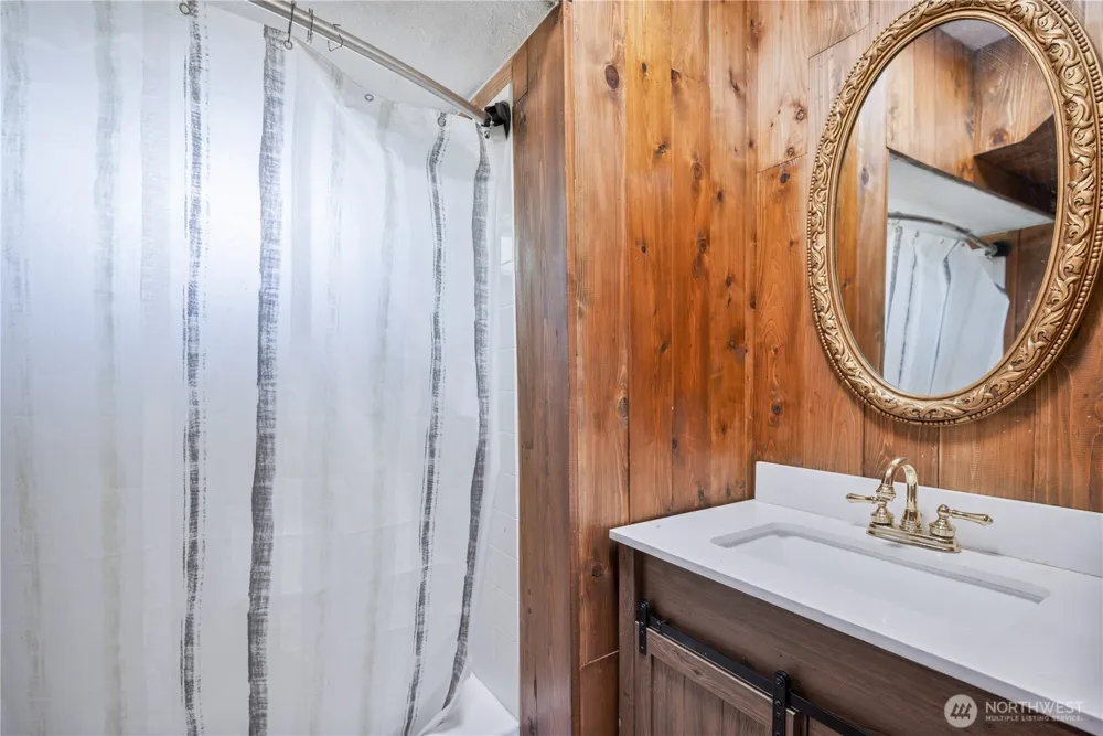 309 NW 2nd Avenue Kelso, WA 98626