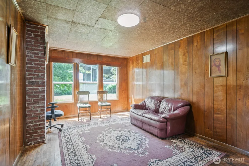 309 NW 2nd Avenue Kelso, WA 98626