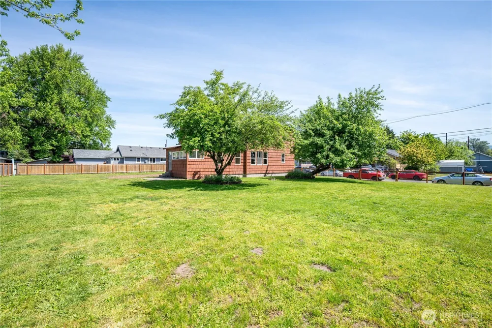 309 NW 2nd Avenue Kelso, WA 98626
