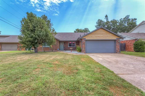 3105 Magnolia Court