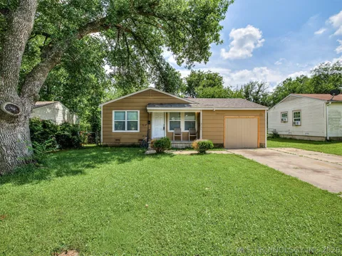 3724 W 45th Place