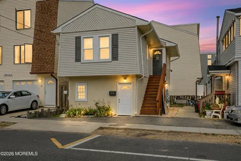 1214 Central Avenue