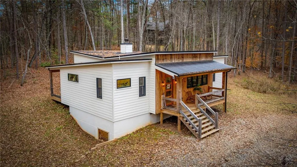 649 Lees Ride McCaysville, GA 30555