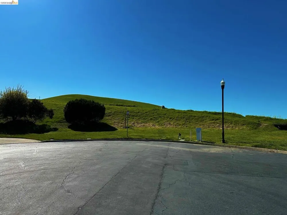 222 Manuel Ct Bay Point, CA 94565
