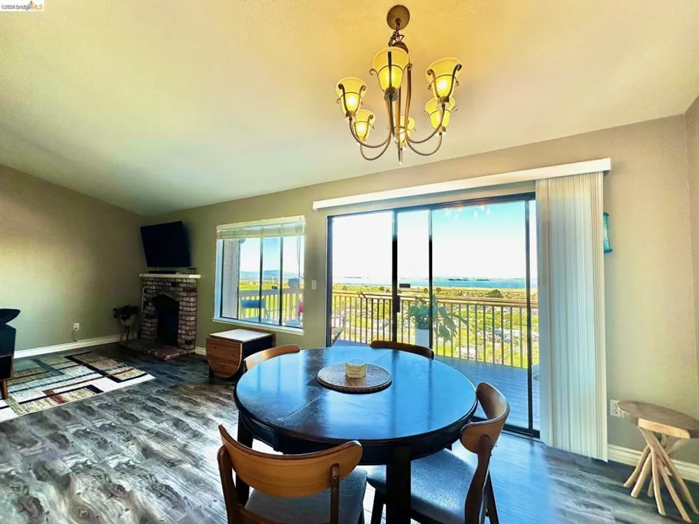222 Manuel Ct Bay Point, CA 94565