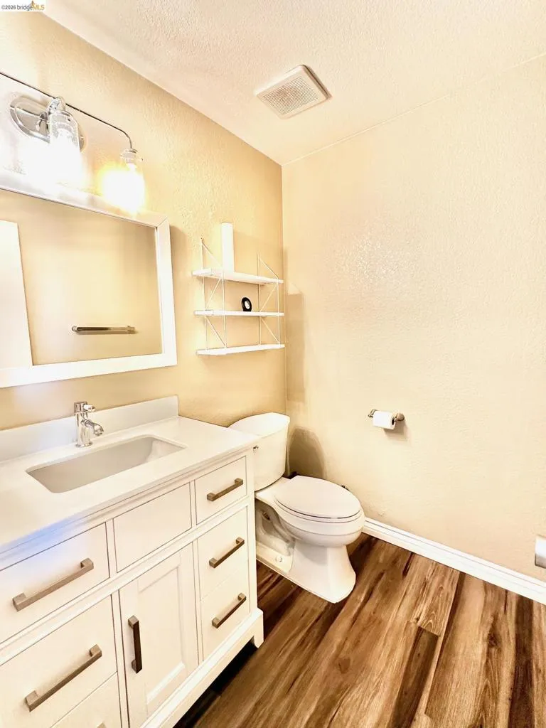 222 Manuel Ct Bay Point, CA 94565