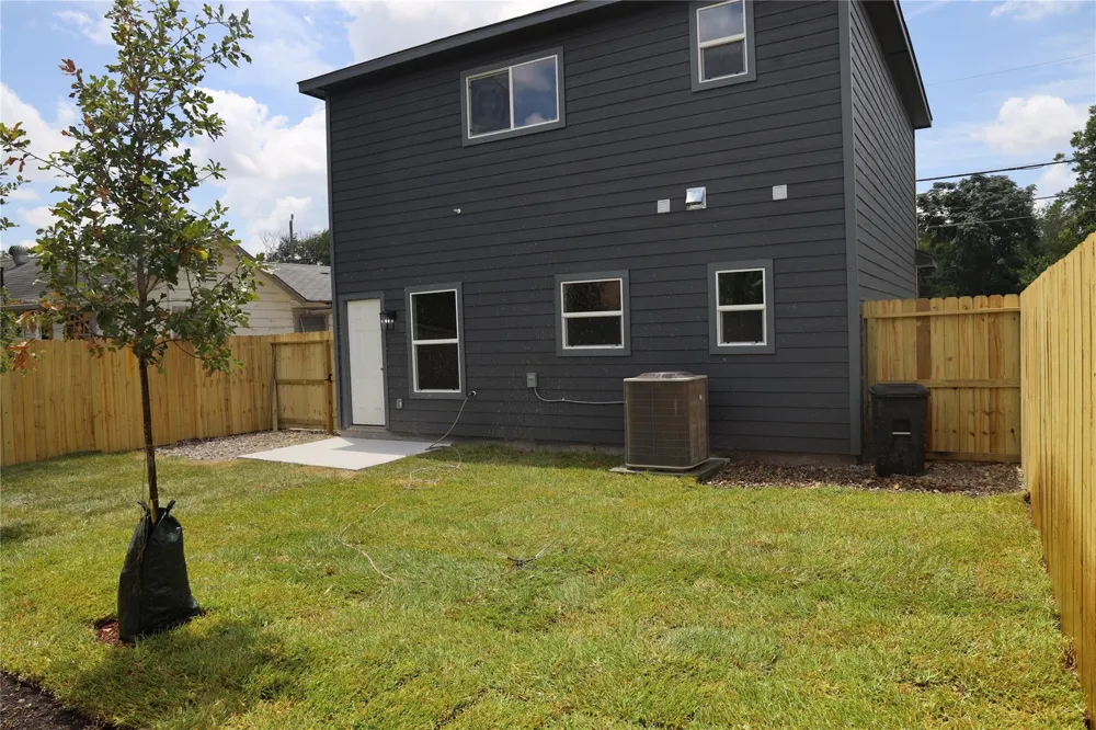 1931 Nolan St Street San Antonio, TX 78202