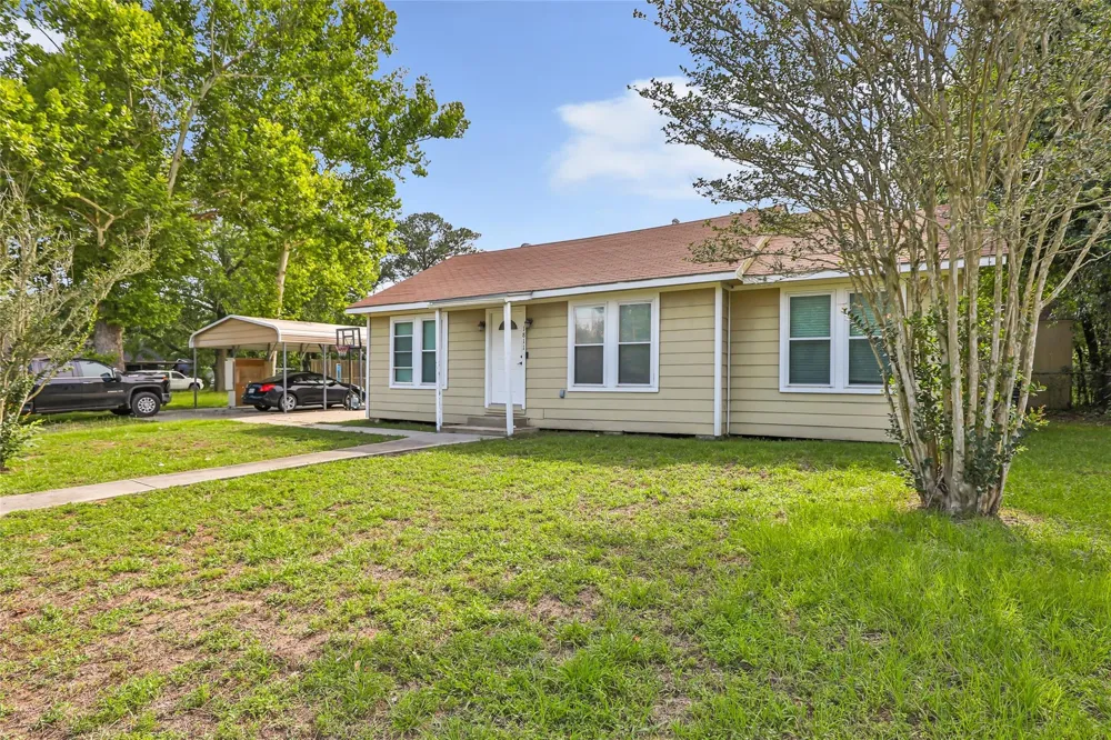 1811 Reese Street Liberty, TX 77575