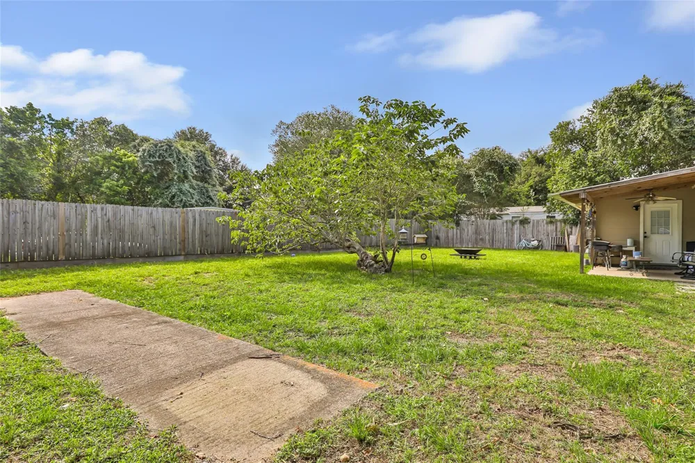 1811 Reese Street Liberty, TX 77575
