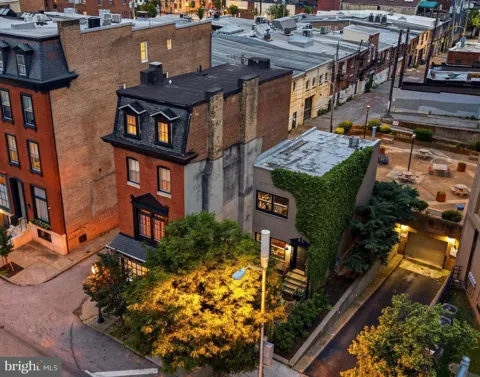 17 W CHASE STREET