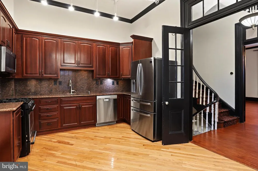 17 W CHASE STREET Baltimore, MD 21201