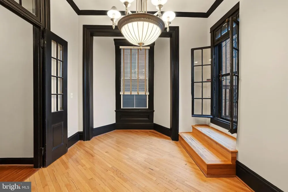 17 W CHASE STREET Baltimore, MD 21201