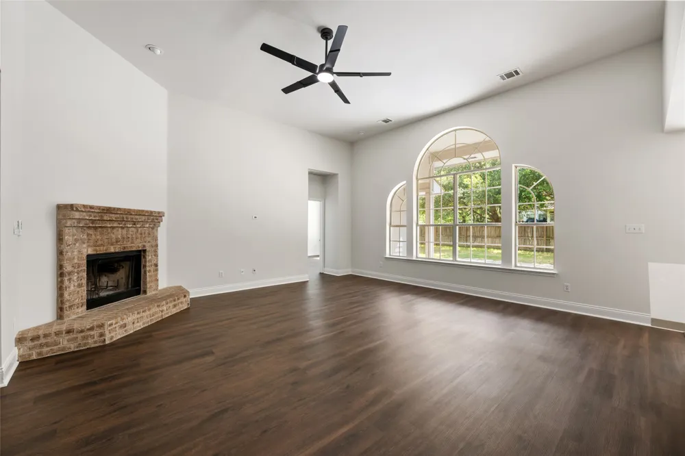 2212 Speidel Drive Pflugerville, TX 78660