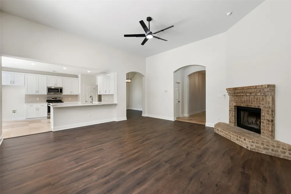 2212 Speidel Drive Pflugerville, TX 78660
