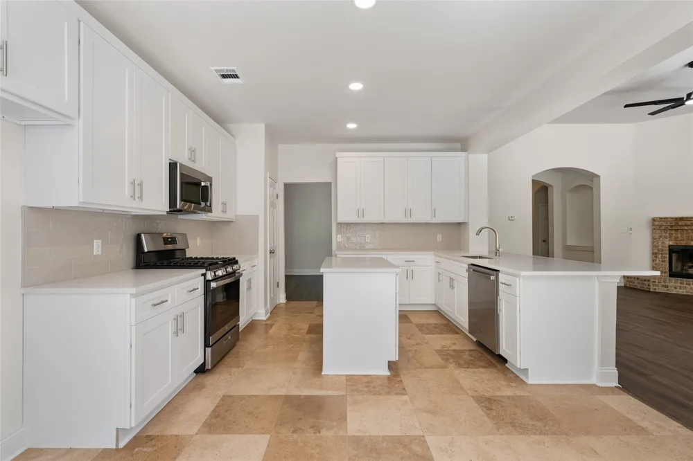 2212 Speidel Drive Pflugerville, TX 78660