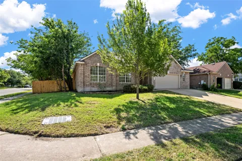 2212 Speidel Drive